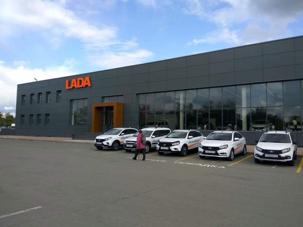 «Автостат»: частные покупатели лидируют среди клиентов LADA Aura