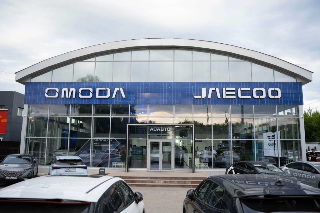 Geely Atlas, Haval F7 и Jetour Dashing пригрозили конкуренцией OMODA C7